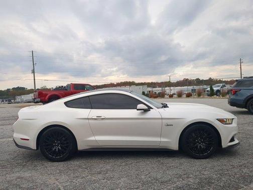 2017 Ford Mustang GT Premium