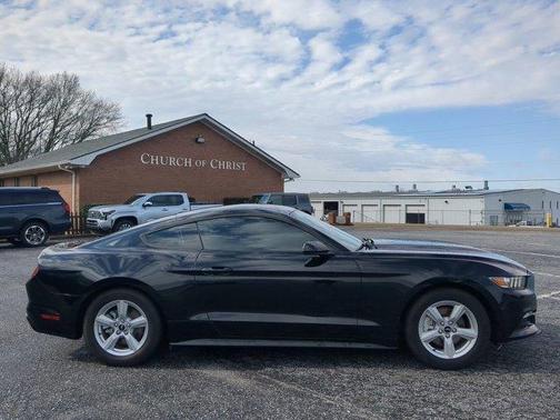 2016 Ford Mustang V6