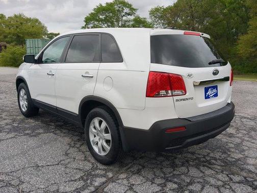 2013 Kia Sorento LX
