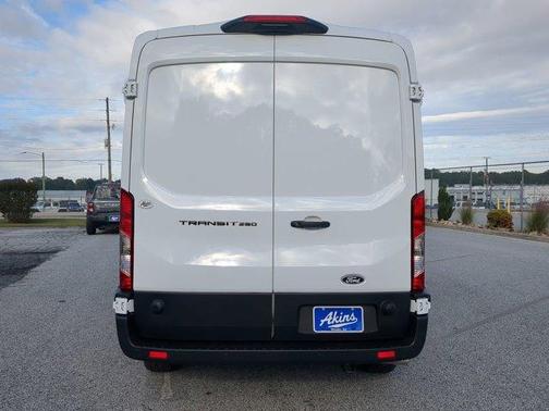 2026 Ford Transit-250 148 WB Medium Roof Cargo