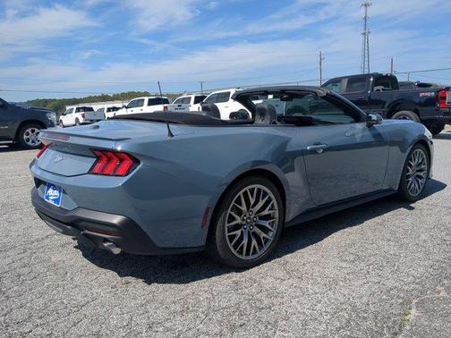 2025 Ford Mustang EcoBoost Premium