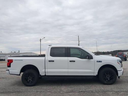 2025 Ford F-150 Lightning XLT