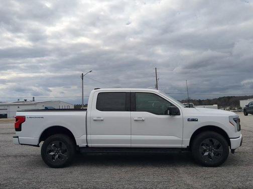 2025 Ford F-150 Lightning Flash