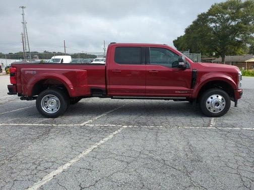 2025 Ford F-450 Platinum