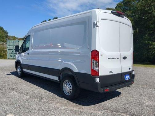 2025 Ford Transit-250 148 WB Medium Roof Cargo