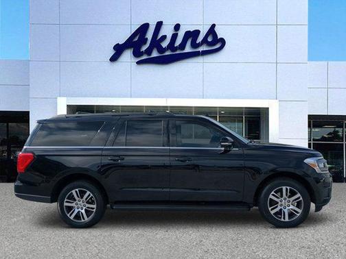 Agate Black Metallic 2024 Ford Expedition Max XLT