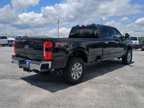 2024 Ford F-350 Lariat Super Duty