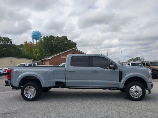 2025 Ford F-450 Platinum