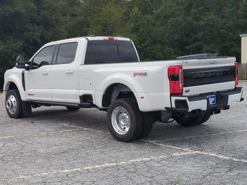 2025 Ford F-450 Platinum