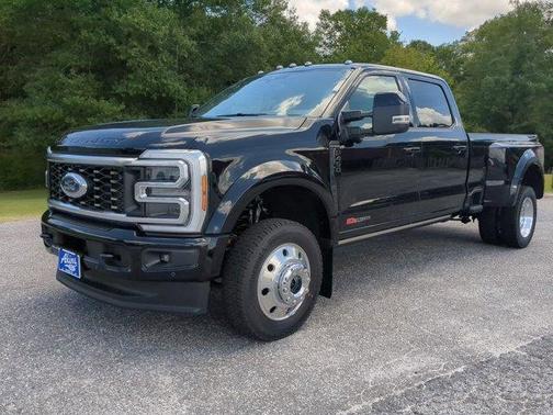 2025 Ford F-450 Platinum