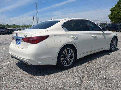 Majestic White 2023 INFINITI Q50 LUXE