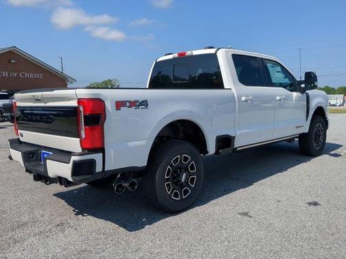 2025 Ford F-350 Platinum