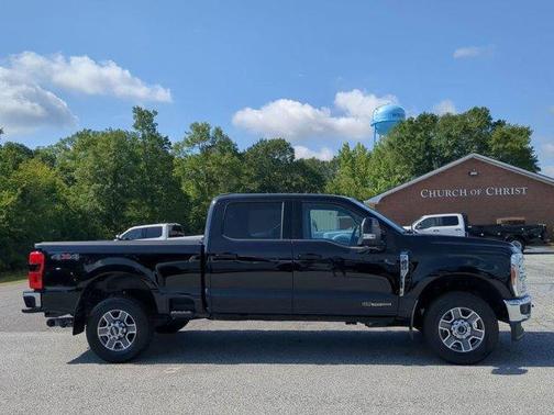 2023 Ford F-350 Lariat Super Duty