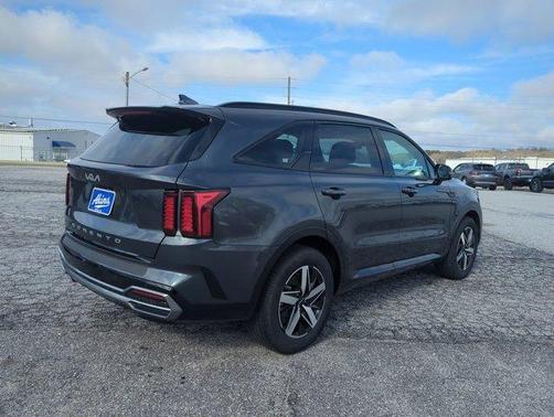 2022 Kia Sorento S