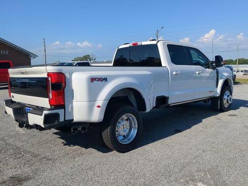 2025 Ford F-450 Platinum