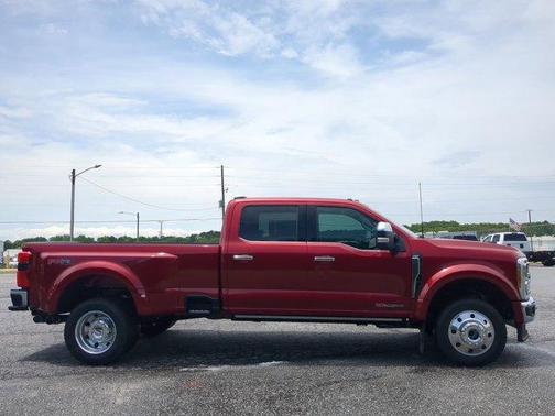2025 Ford F-450 Lariat