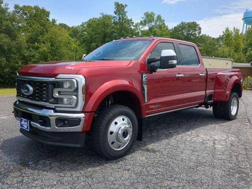 2025 Ford F-450 Lariat