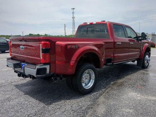 2025 Ford F-450 Lariat