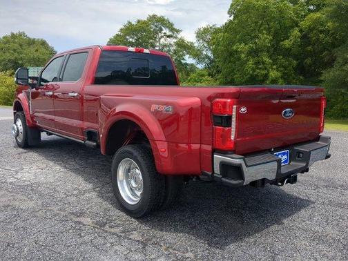 2025 Ford F-450 Lariat
