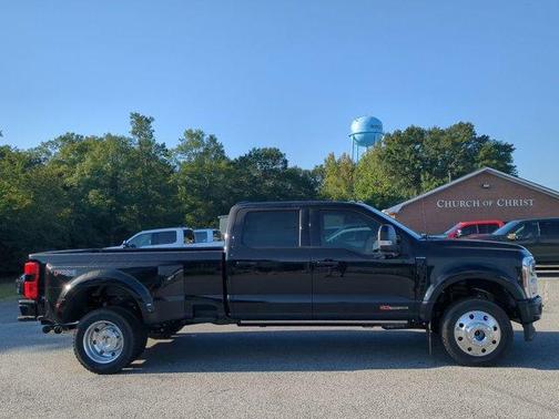 2025 Ford F-450 Platinum