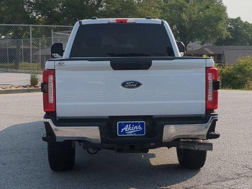 2023 Ford F-350 XLT