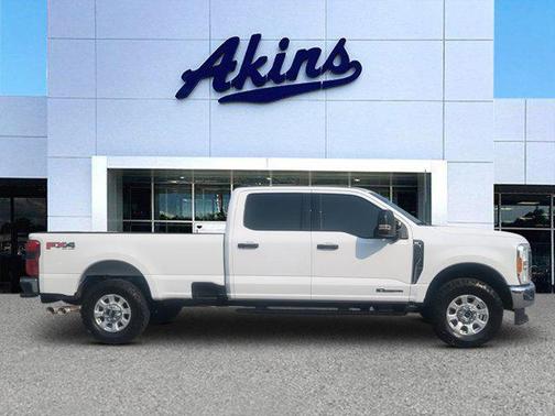 2023 Ford F-350 XLT