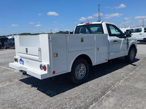 2025 Ford F-250 XL