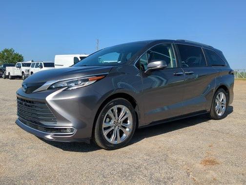 Predawn Gray Mica 2023 Toyota Sienna Platinum 7 passenger