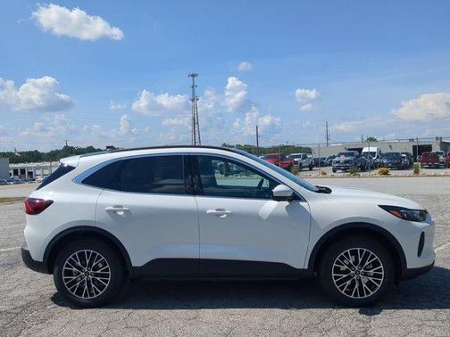 2025 Ford Escape PHEV