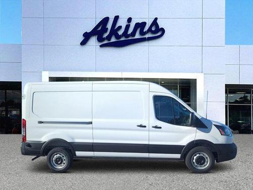 2026 Ford Transit-250 XL