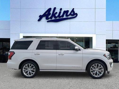 White Platinum Tri-Coat Metallic 2019 Ford Expedition Platinum