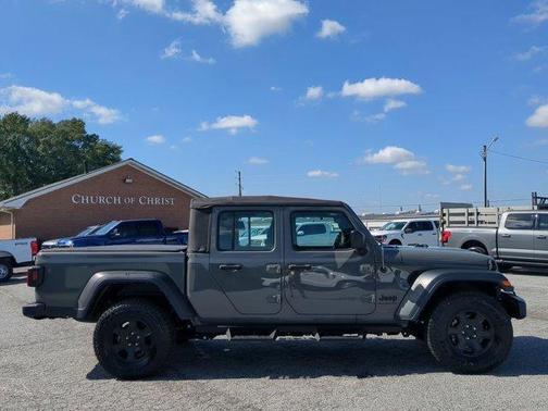 2023 Jeep Gladiator Sport
