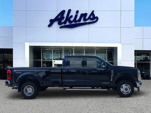2024 Ford F-350 Lariat Super Duty