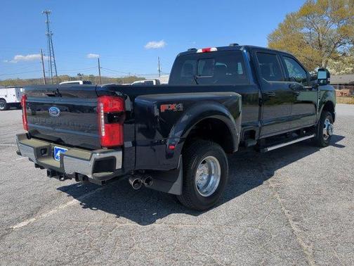 2024 Ford F-350 Lariat Super Duty