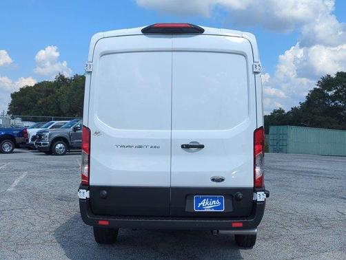 2025 Ford Transit-250 148 WB Medium Roof Cargo