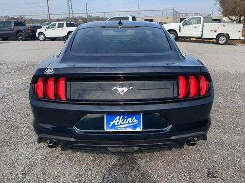 2021 Ford Mustang EcoBoost