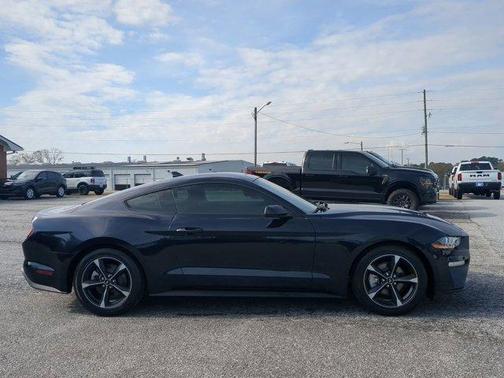 2021 Ford Mustang EcoBoost