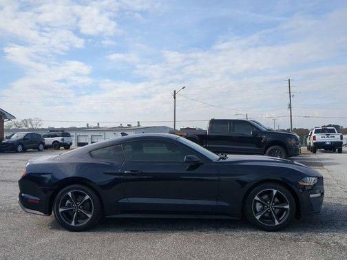 2021 Ford Mustang EcoBoost