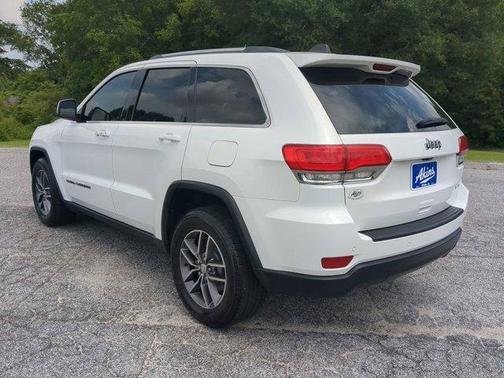 2018 Jeep Grand Cherokee Laredo E