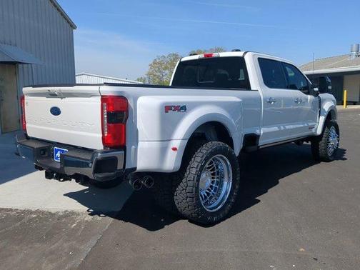 2025 Ford F-450 Lariat