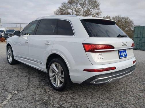 2020 Audi Q7 45 Premium Plus