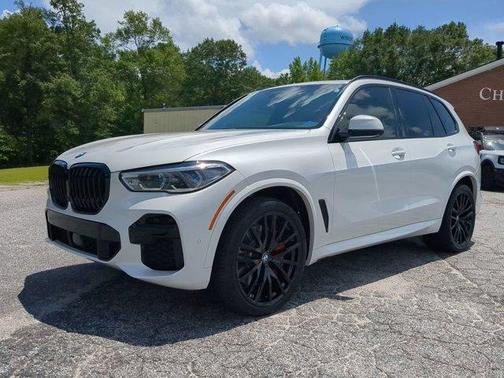 2022 BMW X5 M50i