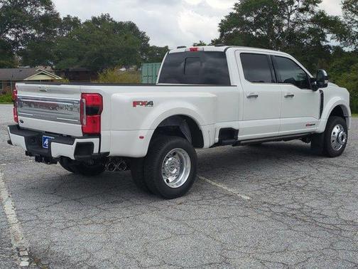 2025 Ford F-450 Platinum
