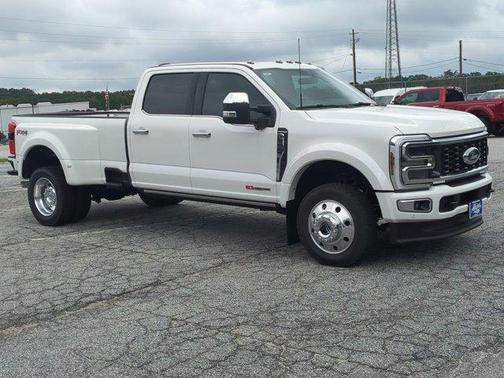 2025 Ford F-450 Platinum
