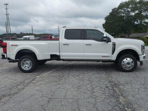 2025 Ford F-450 Platinum