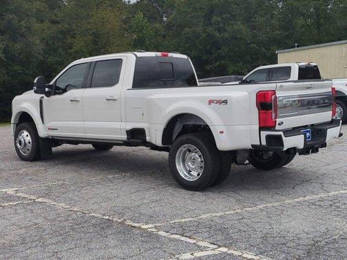 2025 Ford F-450 Platinum