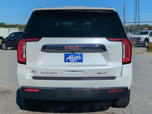 2021 GMC Yukon SLT