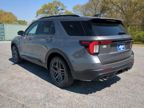 Carbonized Gray 2026 Ford Explorer ST