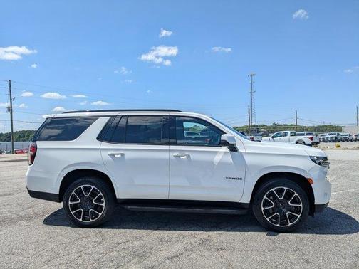 Summit White 2022 Chevrolet Tahoe RST