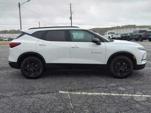 2025 Chevrolet Blazer LT